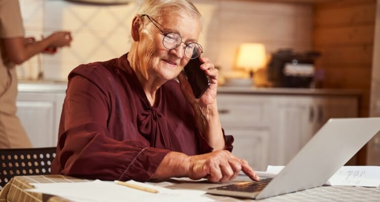 Tech Support Midcoast Maine. Trouble with your tech in midcoast maine? Call the tech lady for help.